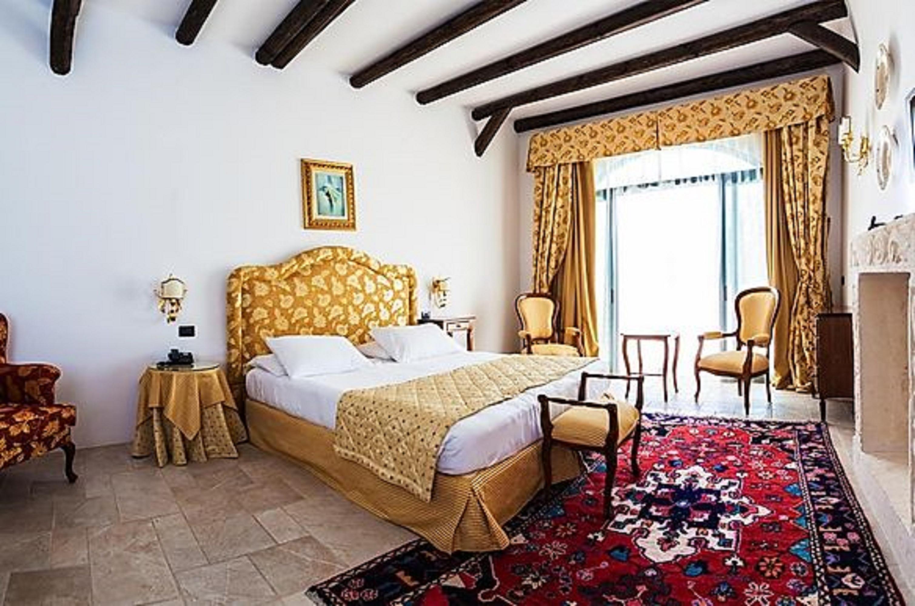 Masseria Relais Del Cardinale Hotel 5*