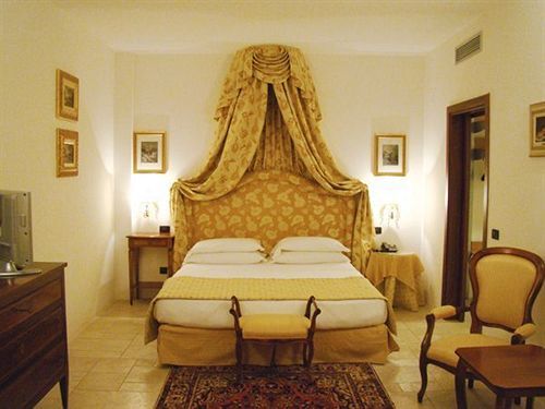 Masseria Relais Del Cardinale Hotel 5*