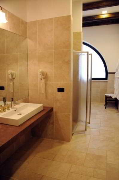 Masseria Relais Del Cardinale Hotel 5*